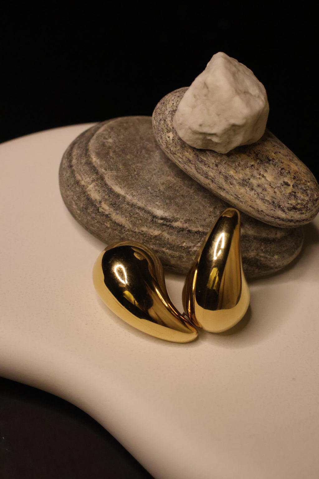 Waterdroplet Stud Earrings