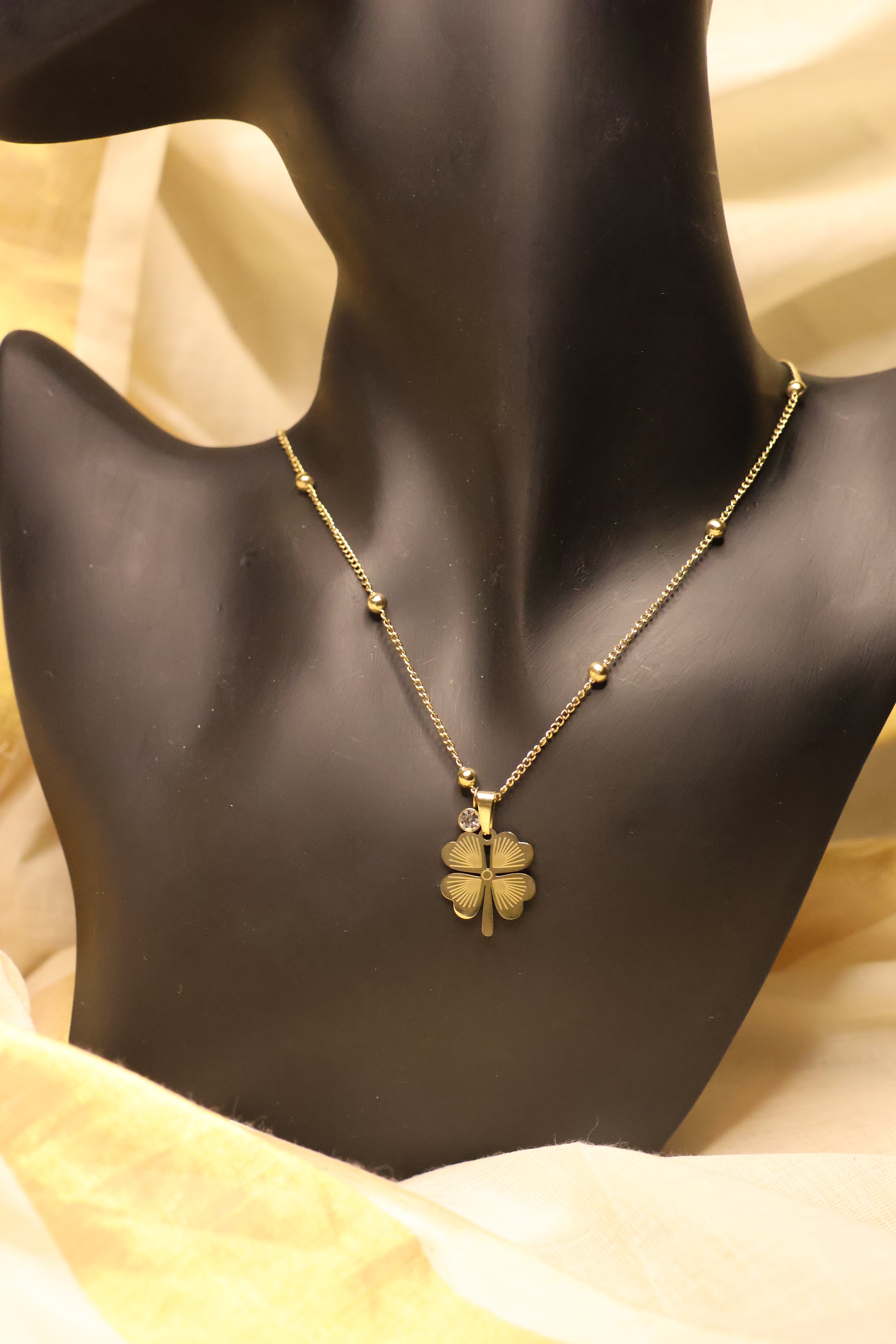 Leaf flower Pendant Necklace