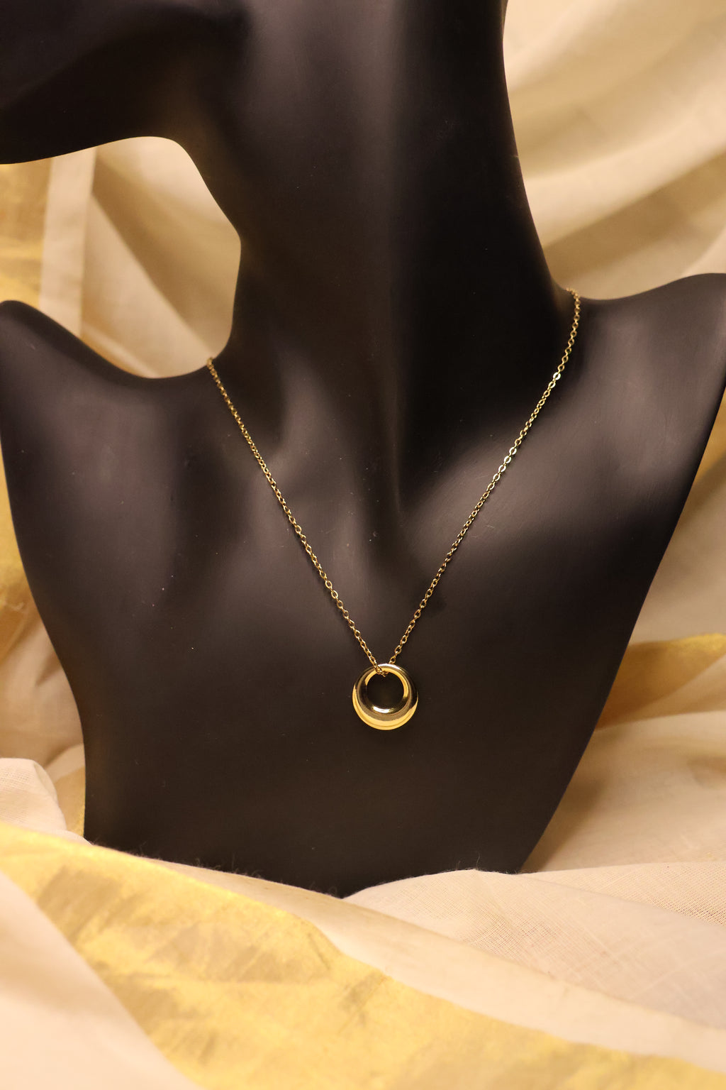 Circle Pendant Necklace