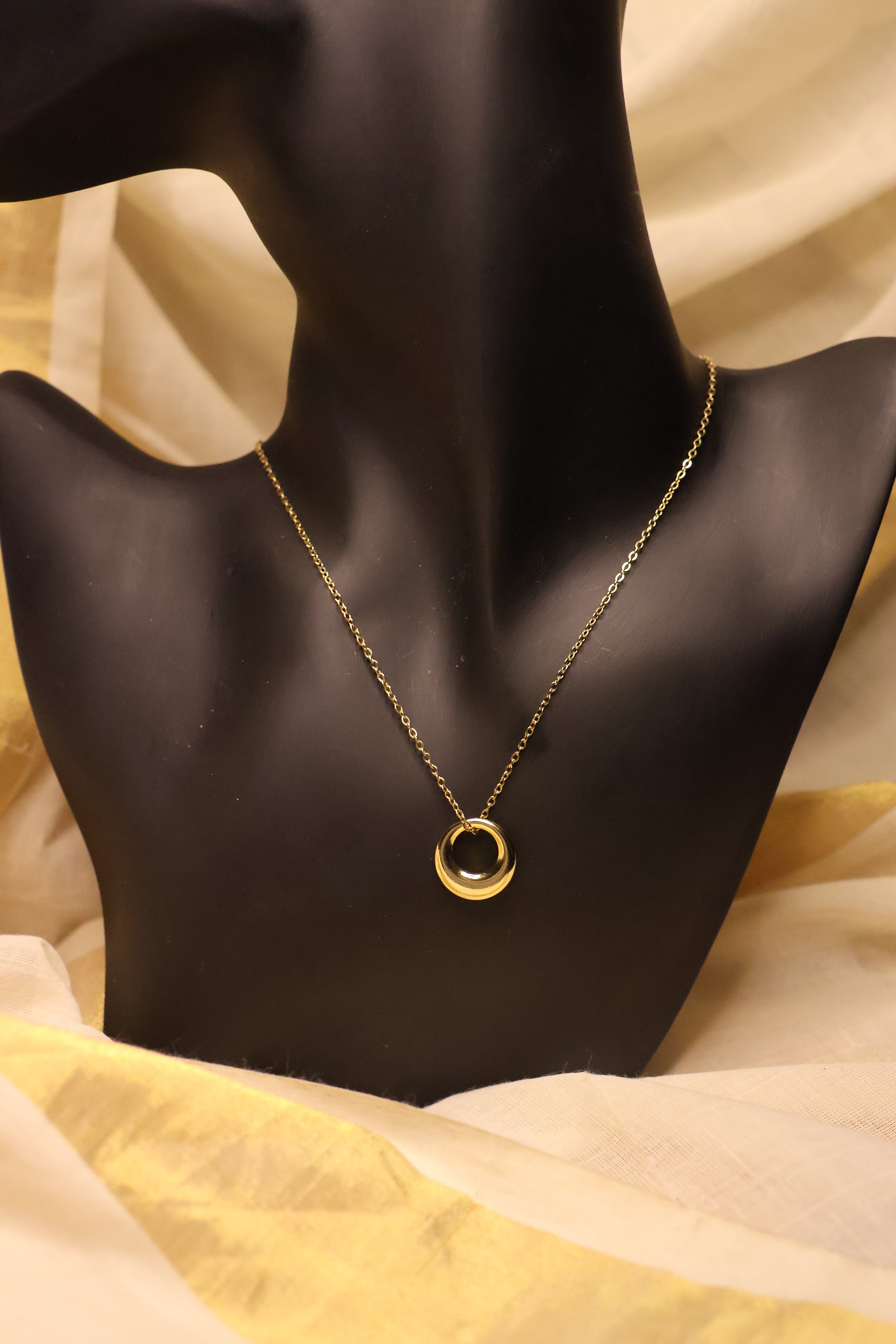 Circle Pendant Necklace