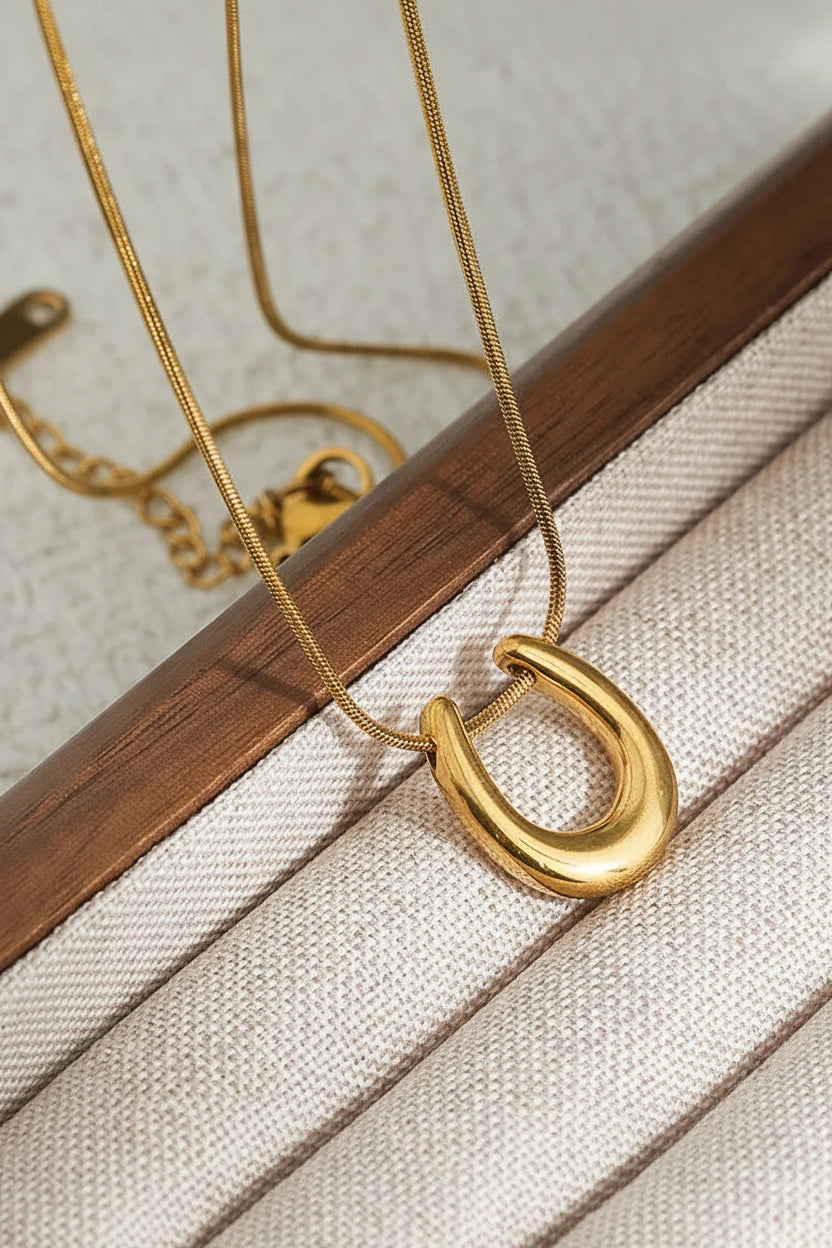 U Shape Pendant Necklace